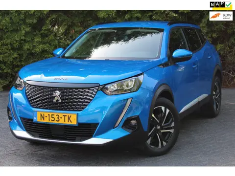 Peugeot 2008 1.2 PureTech Allure Pack 130PK Automaat | Parkeercamera | Apple/Android Carplay | Cruis