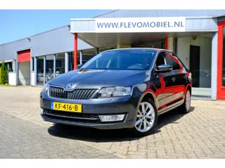 Skoda Rapid 1.2 TSI Greentech JOY Aut. Xenon|Navi|Clima|CarPlay|LMV