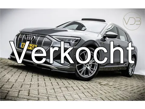 Audi e-tron 55 SOH 96% Quattro S-Line 95 kWh PANO TREKHAAK 21INCH
