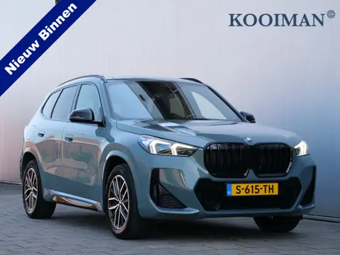 BMW X1 sDrive18i 136 Pk Automaat M-Sport / Navi / Camera / Leer / DAB / Apple Carplay / Stoelverwarm