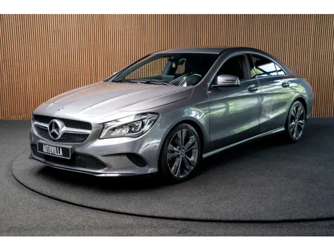Mercedes-Benz CLA-Klasse 180 d AMG line Navi Leer Camera PTS Stoelverwarming LM velgen