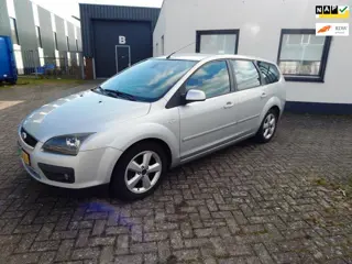 Ford Focus Wagon 1.6-16V Futura