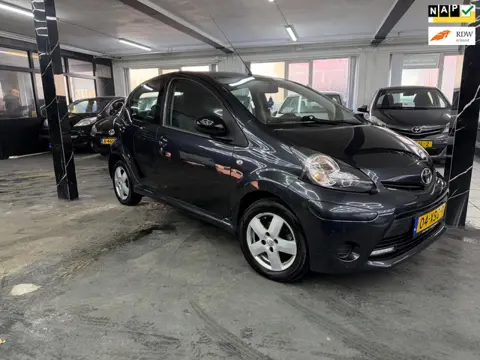 Toyota Aygo 1.0 VVT-i Aspiration Automat | Airco | Navi