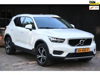 Volvo XC40 1.5 T3 Momentum Camera/Half-Leer/Parkeersensor v,a/Trekhaak uitklapbaar