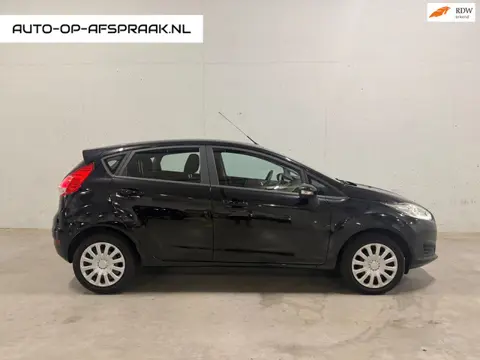 Ford Fiesta 1.0 Style 5drs Airco Cruise Navi Trekhaak