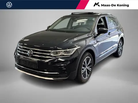 Volkswagen Tiguan 1.4 TSI 245pk DSG eHybrid Elegance · Panoramadak · 360 Camera · P-Sensoren · Navig