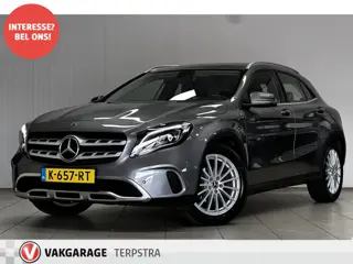 Mercedes-Benz GLA 180 Premium Plus/ Automaat/ Camera/ Sportstoelen/ Apple + Android/ Stoelverw./ 18'