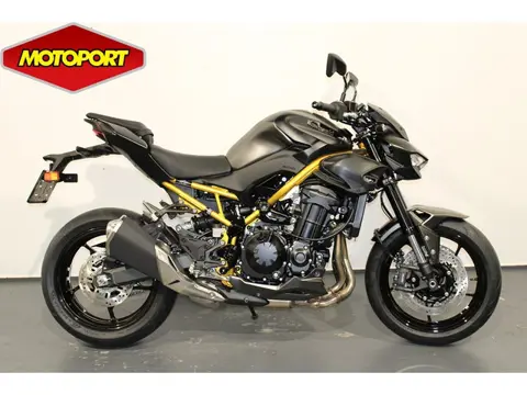 Kawasaki Z900 (bj 2026)
