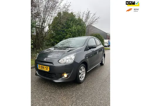 Mitsubishi Space Star 1.0 Intense NAP / 5 DRS /