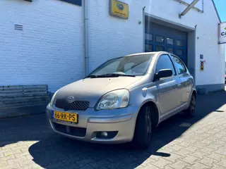TOYOTA YARIS 1.3 VVT-I S-LINE