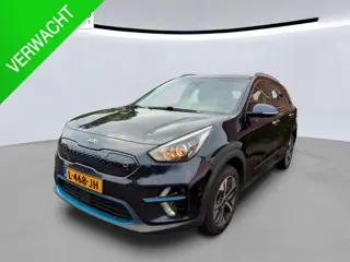 Kia e-Niro DynamicLine 64 kWh NL-AUTO | 1/2 LEDER | NAVI+CARPLAY