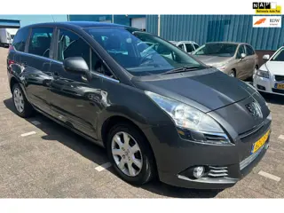 Peugeot 5008 1.6 VTi ST 5p. Rijdt super