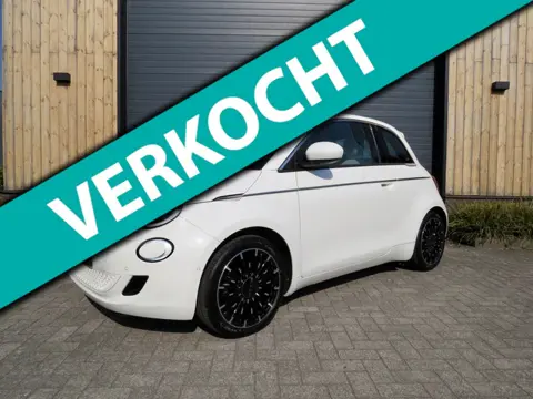 Fiat 500e La Prima 42 kWh *leder *Carplay *Luxste uitvoering