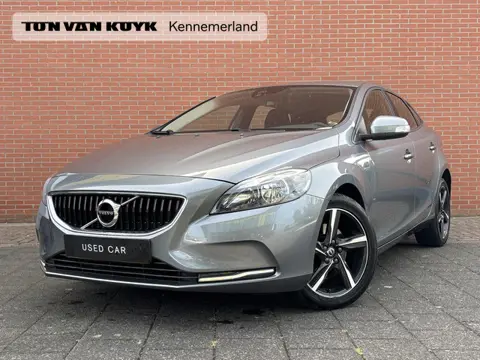 Volvo V40 2.0 T2 Kinetic Navigatie, Bluetooth, 17 inch R-design wielen, High performance audio, Park