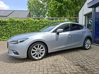 Mazda 3 2.0 SkyActiv-G 120 GT-M Adaptive cruise, Leer