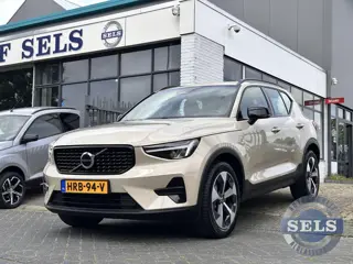 Volvo XC40 2.0 B4 Plus Dark 197PK