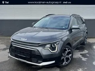 Kia Niro 1.6 GDi Hybrid DynamicLine Navigatie, Parkeersensoren, Achteruitrijcamera, 18" LMV, Adaptie
