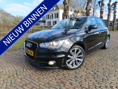 Audi A1 Sportback 1.2 TFSI Admired S-Line Airco Cruisecontrol Navigatie 5Drs Lm Velgen***Dealer Onde