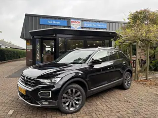 Volkswagen T-Roc 1.5 TSI Sport|ACC|Trekhaak|Camera|App-Connect