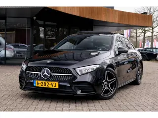 Mercedes-Benz A-klasse 180 Business Solution AMG|Rijklaar!|Pano|Camera|Carplay|Stoelverwarming