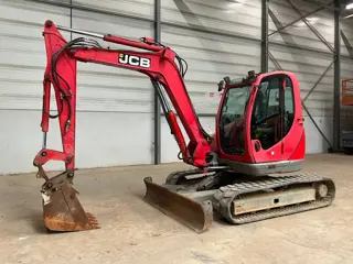 JCB 8085 (bj 2011)