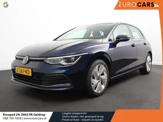 Volkswagen Golf 1.5 eTSI 150pk DSG Style Navigatie Apple Carplay/Android Auto Parkeersensoren Camera