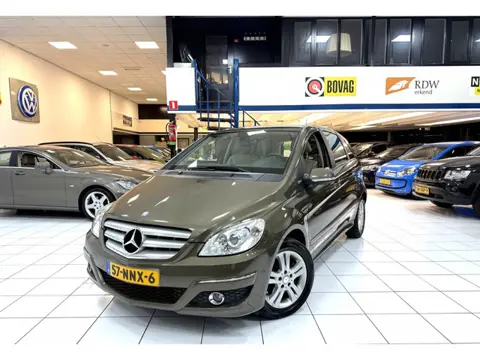 Mercedes-Benz B-Klasse 180 BlueE. Bns Cl. (bj 2010)