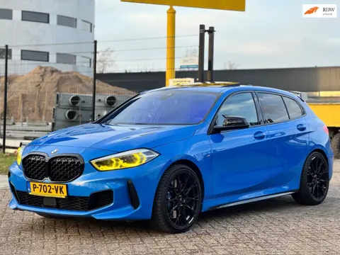 BMW 1-serie M135i xDrive High Executive|AUT|PANO|CARPLAY|