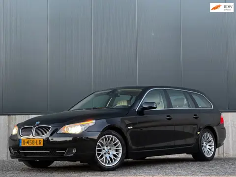 BMW 5-serie Touring 550i/HEADUP/ACC/XENON/LEDER/SOFTCLOSE/NAVI