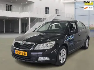 Skoda Octavia 1.4 TSI Ambition Business Line|NAVI|PSENSOR|TREKHAAK|CRUISE|AIRCO