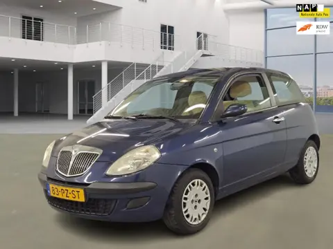 Lancia Ypsilon 1.4-16V Argento