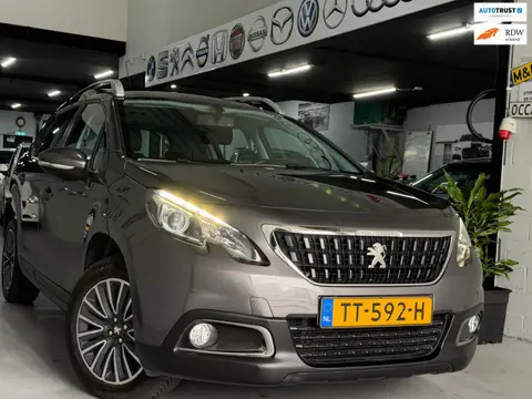 Peugeot 2008 1.2 PureTech Active/ AUTOMAAT/ 3e EIG/ dealeronderhouden/ 1jaar apk/ navi/ pdc/ zeer ne