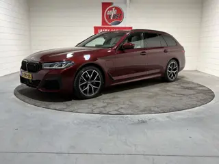BMW 5 Serie Touring 530e xDrive High Executive M Sport, Softclose, Luchtvering, Laser, Pano, 19 inch
