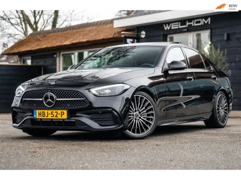 Mercedes-Benz C-klasse 300 4MATIC AMG Adaptive Cruise I Panoramadak I Autonoom rijden I Burmester I 