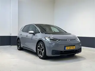 Volkswagen ID.3 First Plus 58 kWh | Camera| Apple Carplay | Android Auto | Trehaak | Navigatie |