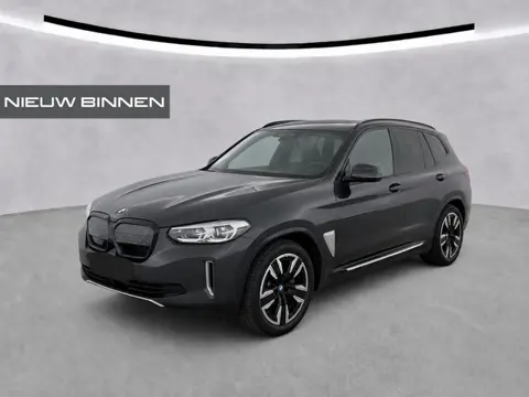 BMW iX3 High Executive 80 kWh | Panoramadak | Harman Kardon | Stoelverwarming | Adaptive Cruise Cont