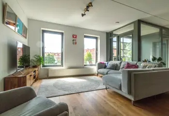Woning aan de Henrick de Keijserplein te Amsterdam