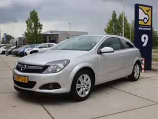 Opel Astra GTC 1.6 Cosmo NL-Auto, Climate, Cruise, NAP Lente actie!