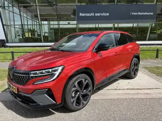 Renault Austral 1.2 E-Tech full hybrid 200PK iconic esprit Alpine / Winterpakket / 360 Camera / Stoe