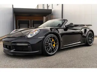 Porsche 911 (992) Turbo S Cabriolet - Deep Black Metallic - Burmester