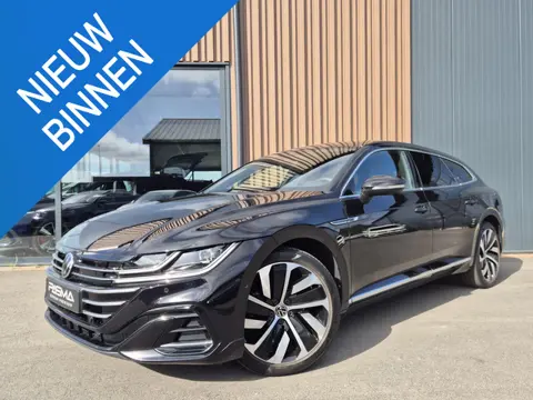 Volkswagen Arteon Shooting Brake 1.4 TSI eHybrid R-Line Business+ | Schaalstoelen | HUD | Trekhaak