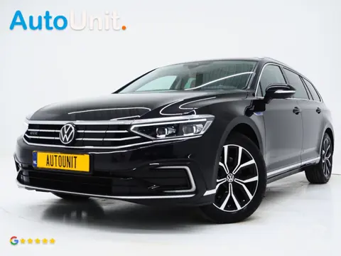 Volkswagen Passat Variant 1.4 TSI PHEV GTE | Panoramadak | Massage | Camera | Virtual | Sfeerlicht |