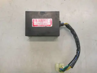 Honda VF750S(RC07) CDI Unit 3