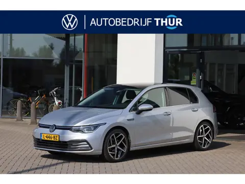 Volkswagen Golf 1.5 eTSI Style NL auto 1e eigenaar nieuw door ons geleverd en onderhouden panoramada