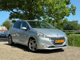 Peugeot 208 1.4 VTi Griffe | Leder + Cruise + Clima nu € 4.975,-!!!