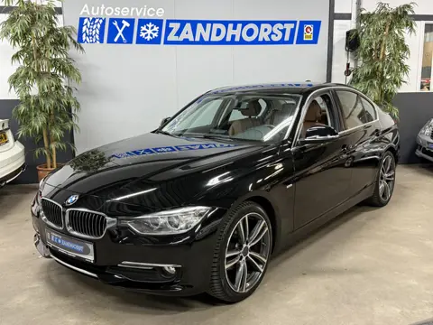 BMW 3-serie 320i EfficientDynamics Edition Upgrade // Leer // Stoelverw.