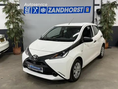 Toyota Aygo 1.0 VVT-i x-now // Airco // el. ramen