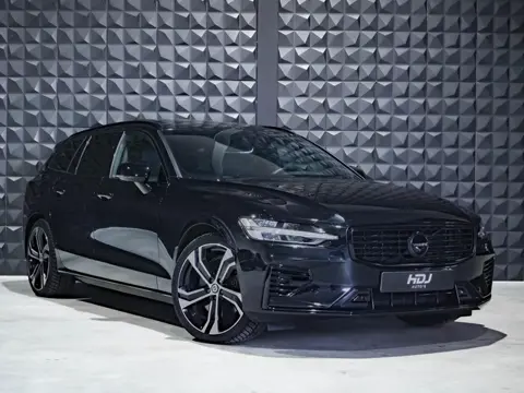 Volvo V60 2.0 T6 Recharge AWD R-Design | PANO | H&K | HUD | Blis | Trekh.| 19" | Memory