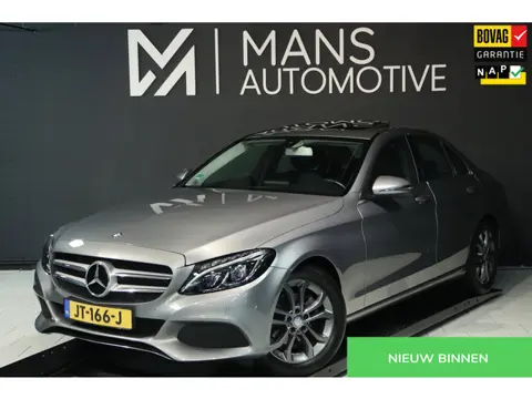 Mercedes-Benz C-klasse 180 / SCHUIFDAK / CAMERA / NAP / STOELVERW / DEALER SERVICE!
