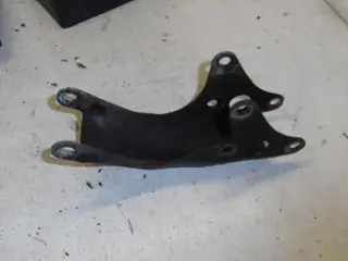 Suzuki TU250X Motorsteun